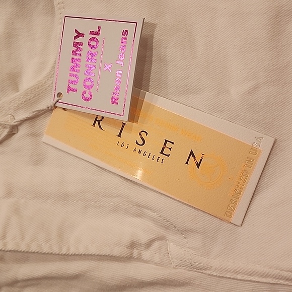 NWT RISEN Jeans With Tummy Control Mid Rise Straight Jeans White Size 7/28 - Picture 3 of 12